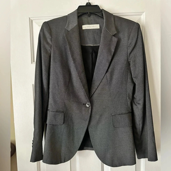 Zara Jackets & Blazers - Zara Gray Formal Blazer for women, size Medium, business casual, work, office